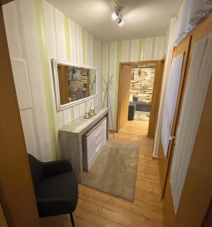 Kleines Apartment Mit Begehbarer Dusche Im Schlafzimmer Eberbach  Exterior foto
